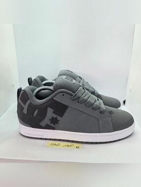 NEW Men's DC Court Graffik Gray Skateboarding Sneakers Shoe Size 9 GBW 300529